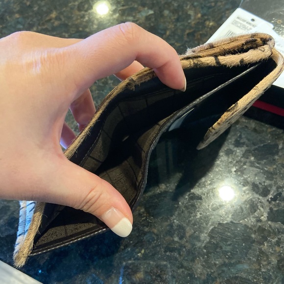 Vintage Celine compact wallet - Picture 4 of 4